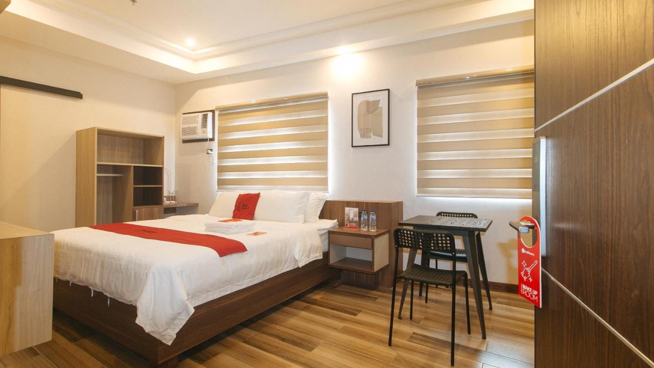 Reddoorz Plus @ Bez Tower And Residences San Juan San Juan  Екстериор снимка