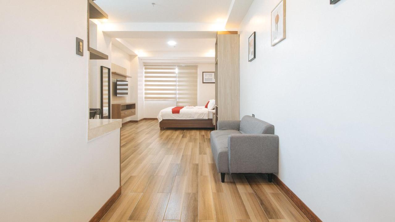 Reddoorz Plus @ Bez Tower And Residences San Juan San Juan  Екстериор снимка