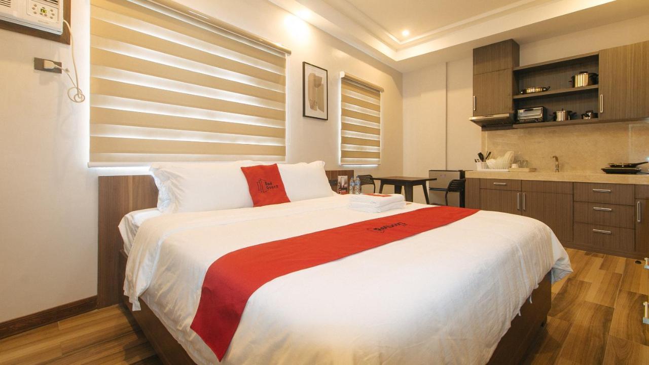 Reddoorz Plus @ Bez Tower And Residences San Juan San Juan  Екстериор снимка