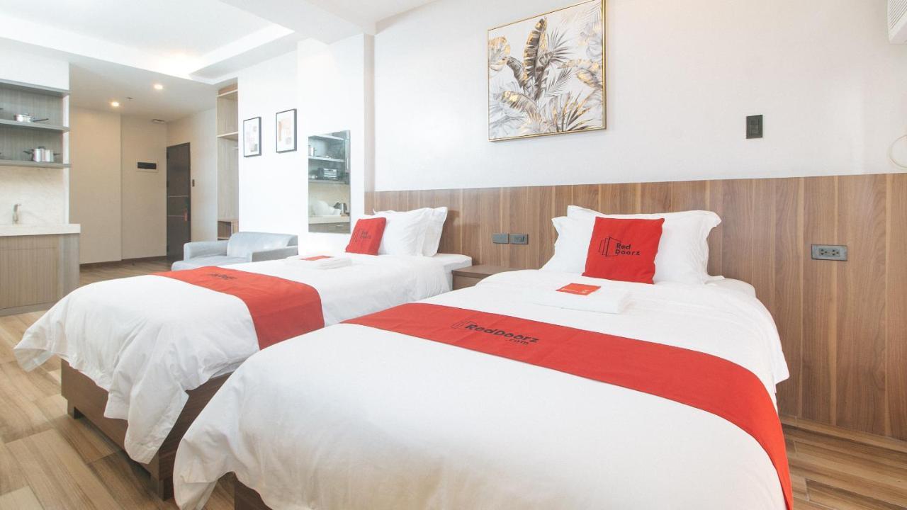 Reddoorz Plus @ Bez Tower And Residences San Juan San Juan  Екстериор снимка